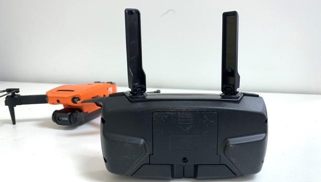 居然還送了VR頭顯 我在拼多多上花150買了臺無人機-8253
