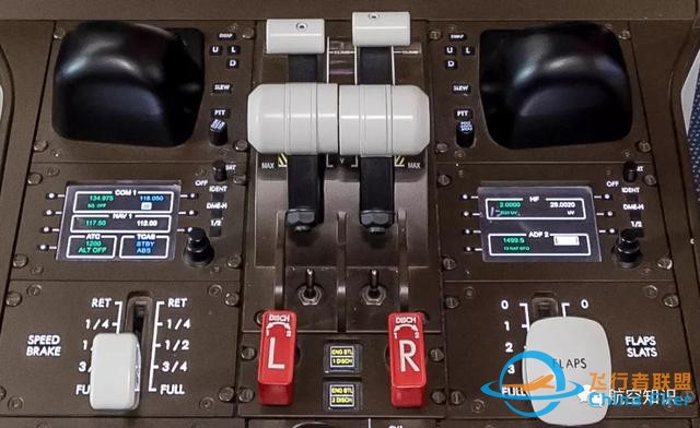 首次詳解C919駕駛艙，空客波音結合體？-9184