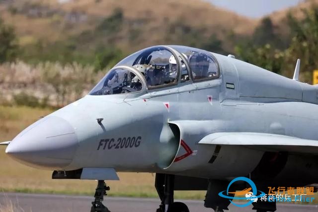 貴飛首爆FTC-2000G戰斗機先進座艙，一平三下時髦度爆表-3100